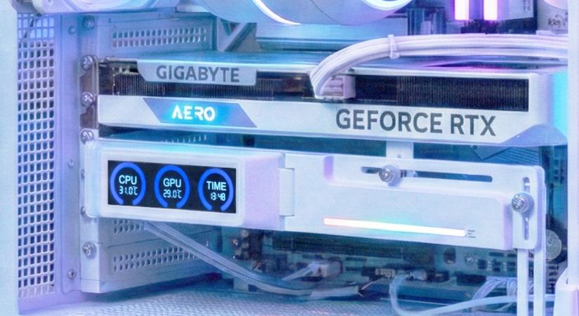 A Zalman új videokártya-támasztéka egy LCD kijelzőt is kapott