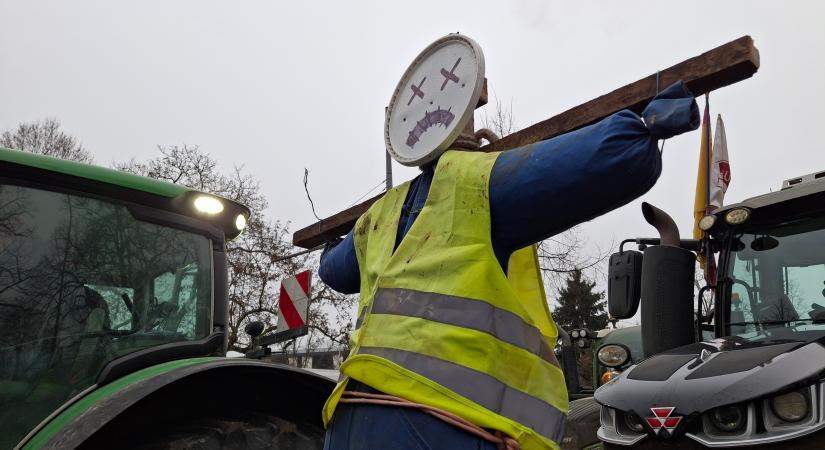 Több ezren, köztük a szlovákiai gazdák is tüntettek Strasbourgban a Mercosur-paktum ellen