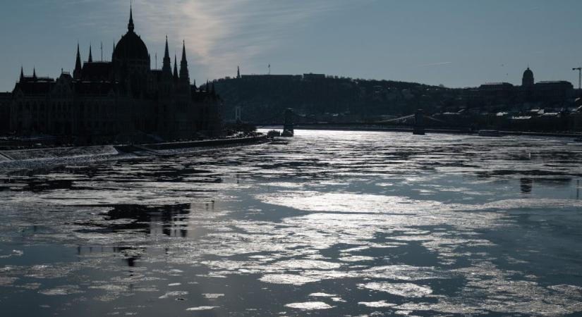 „A víz felületi feszültsége ilyen sebességnél falként viselkedik” – szakértők Egressy Mátyás dunai kereséséről