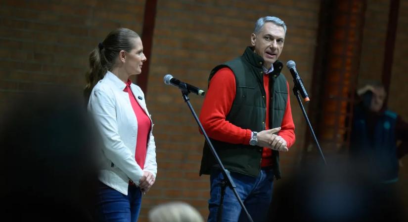 Lázár János a rekordok Lázárinfóját tartotta Csepelen