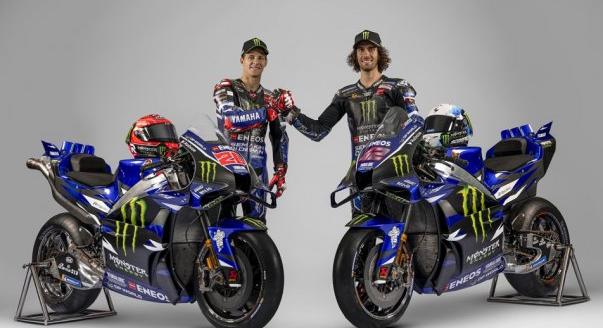 Leleplezték az új V4-es gyári Yamaha festését