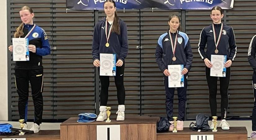 A ZVE két bronzérme Vasból