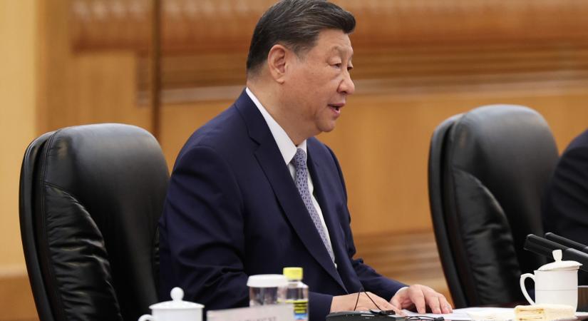 Nem akar fogyasztani Kína, új receptet vet be a párt