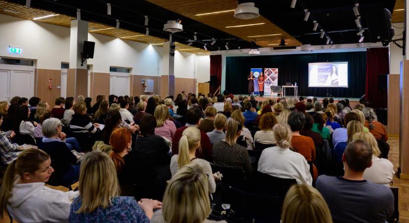 Új közéleti előadássorozat indul a Csapókertben