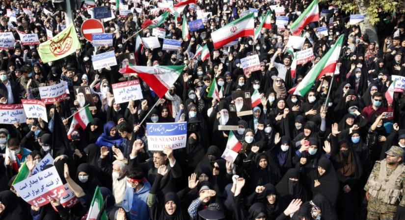 Iráni külügyminiszter és a békés tüntetések