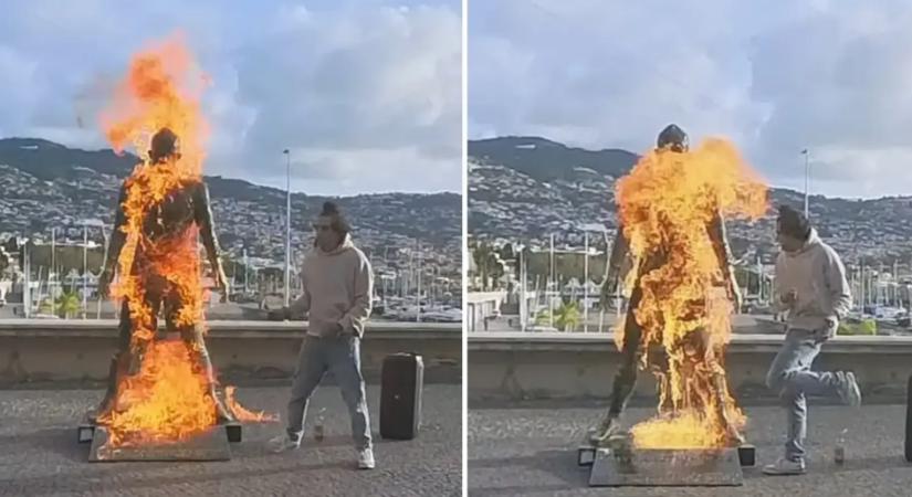 Megdöbbentő vandalizmus: felgyújtották Cristiano Ronaldo szobrát