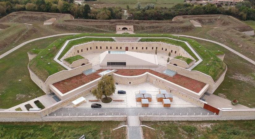 Csillagbál a Csillagerődben: egy estére bálteremmé válik a történelmi erőd
