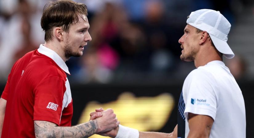 Australian Open: Fucsovics nagyot csatázott, de Bublik mindig a legjobbkor lépett a gázpedálra