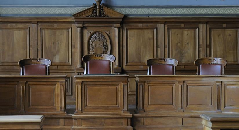 Tizennégy év fegyházat kapott a szegedi férfi, aki félholtra vert egy lányt, mert az nem állt vele szóba