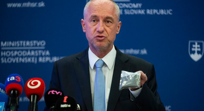 A képviselők családtagjai megkapják a pénzt, de szegény családok nem – a Demokraták szerint káoszba fulladt az energiasegély