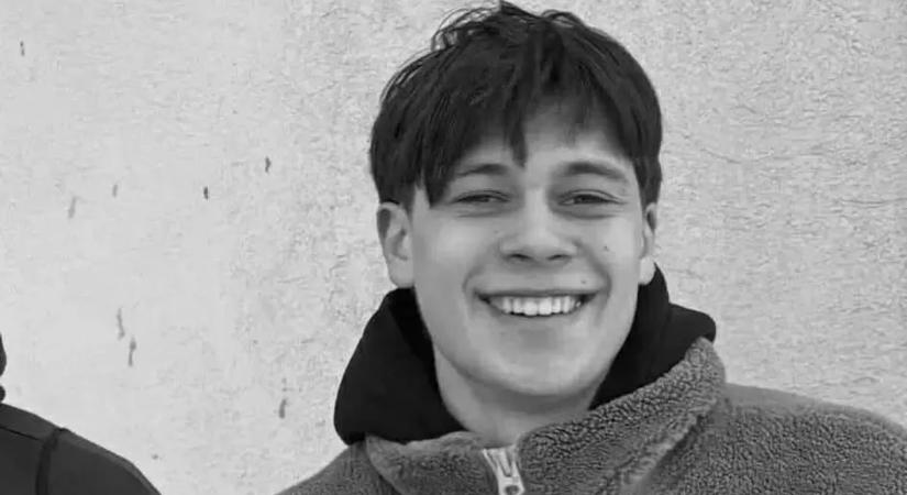 Középiskolája is búcsúzik az eltűnt végzős diáktól, Egressy Mátyástól