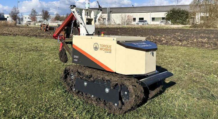 SABI AGRI SRBC 1500-52: moduláris elektromos robot a soros munkákhoz