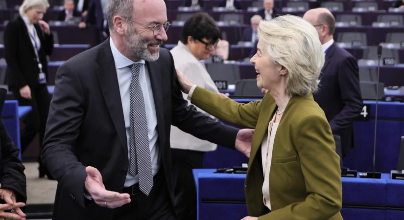 Manfred Weber fejvesztve próbálja menteni, ami menthető