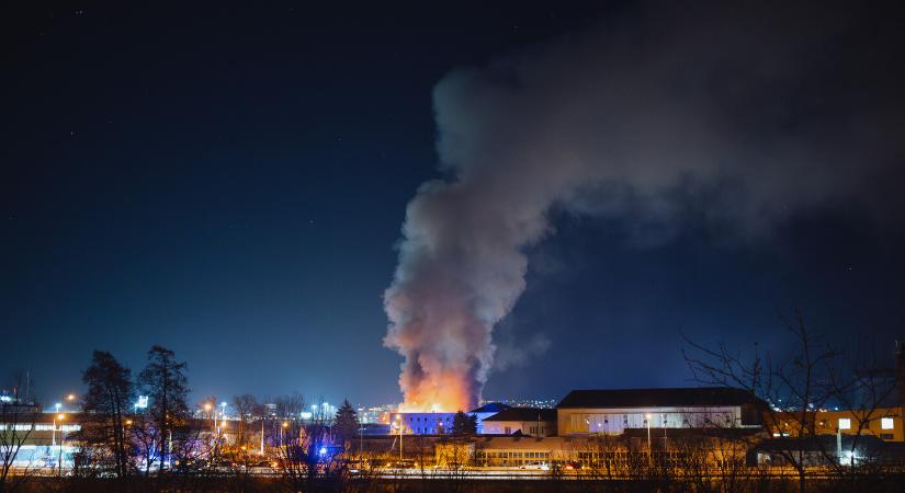Továbbra is tart a szmogriadó a keleti régióban