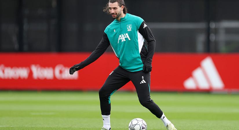 Slot: „Szoboszlai az egyik legjobb játékosunk jelenleg!”