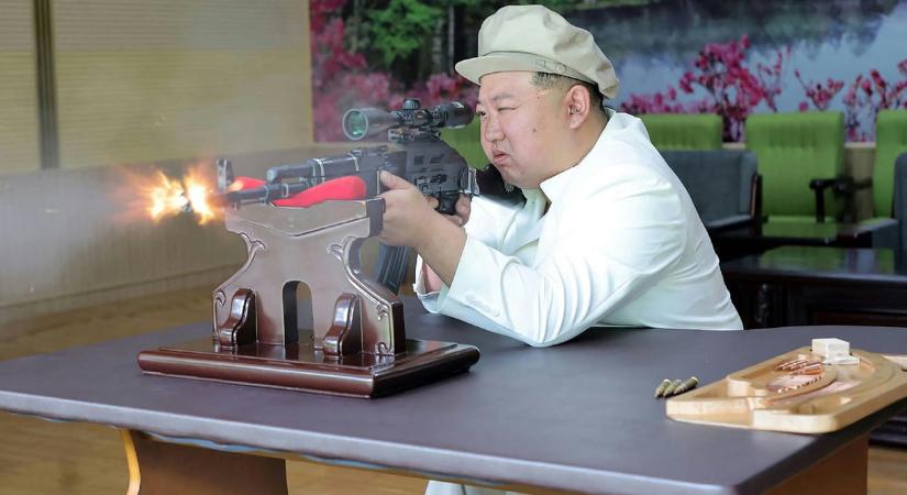 Kim Dzsong Un menesztett egy vezetőt: „Olyan, mint egy kecske, akit ökrös szekér elé kötöttek”