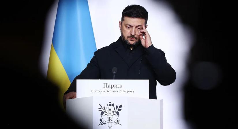 Összeomlott Kijev, teljes a káosz - Zelenszkij zavaros magyarázkodásba kezdett