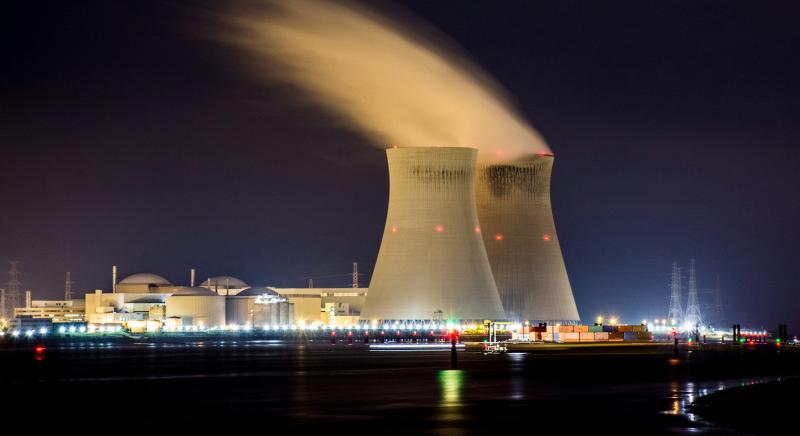 Szlovákia új atomenergia-egyezményt írt alá az USA-val: Paks II-höz mérhető bővítés jön