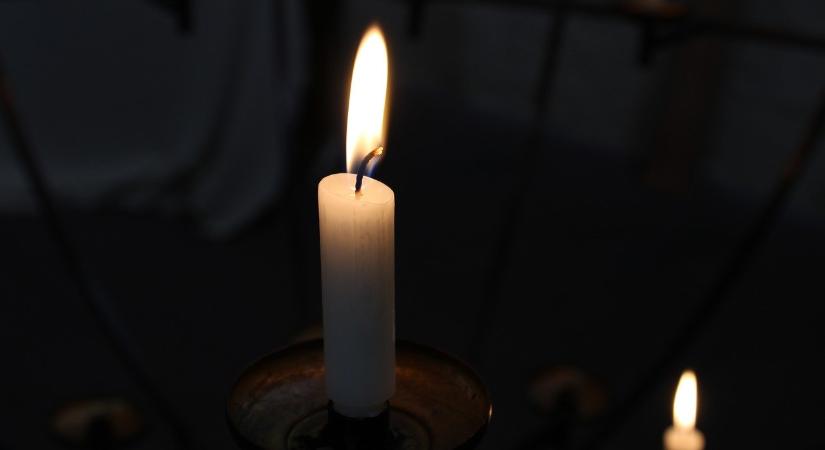 Munkavégzés közben rosszul lett és meghalt egy autóbuszvezető, gyászol a MÁV