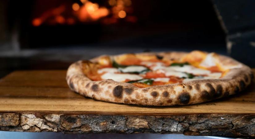 Egy magyar falu pizzája tartja izgalomban a világbajnokság mezőnyét