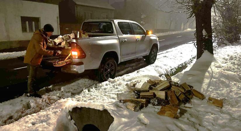 Meleg otthon fillérekből: itt a lista, ahol tűzifa gyűjthető Somogyban