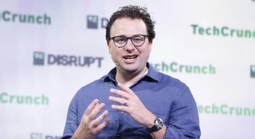 „Ez őrültség, mintha atomfegyvereket adnánk el Észak-Koreának!” A befolyásos AI-vezér nemcsak Trumpnak, hanem üzleti partnerüknek, a világ legértékesebb cégének is nekiment