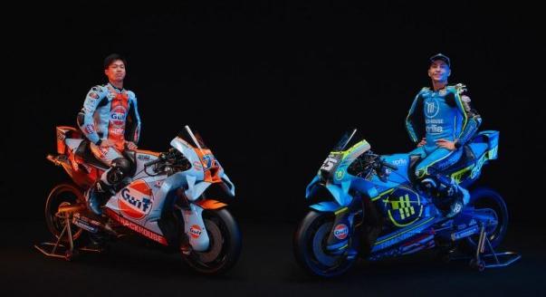 Több fekete, több szponzori színezés – a Trackhouse festései