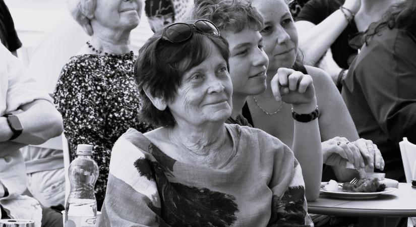 „Színházi életünk integrátora, megbízható, magabiztos harcosa volt” – Hegedűs D. Géza emlékezik Vajda Mártára