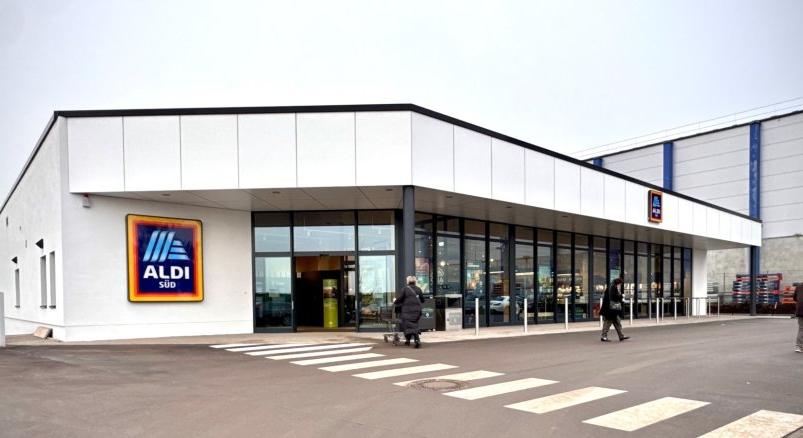Teljesen fából épült Aldi üzlet nyílt újra Németországban