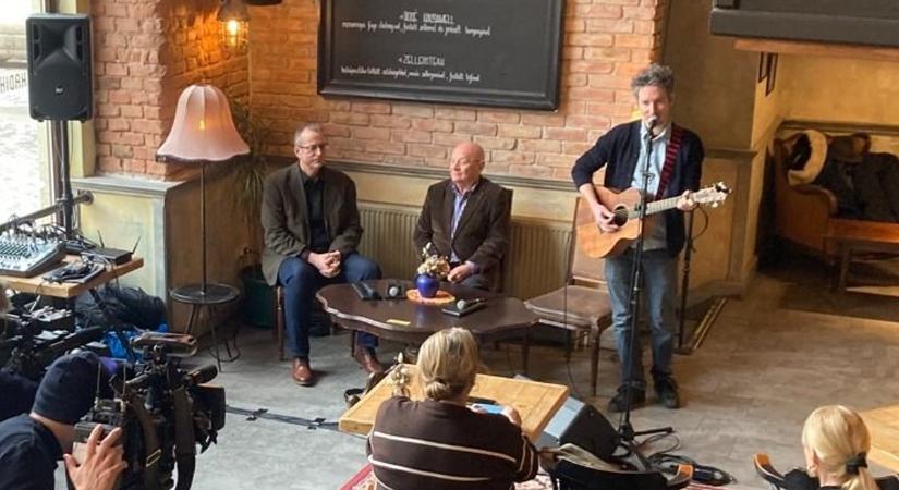 „Nagyon betojtam” – Járai Márk élő legendával dolgozott együtt