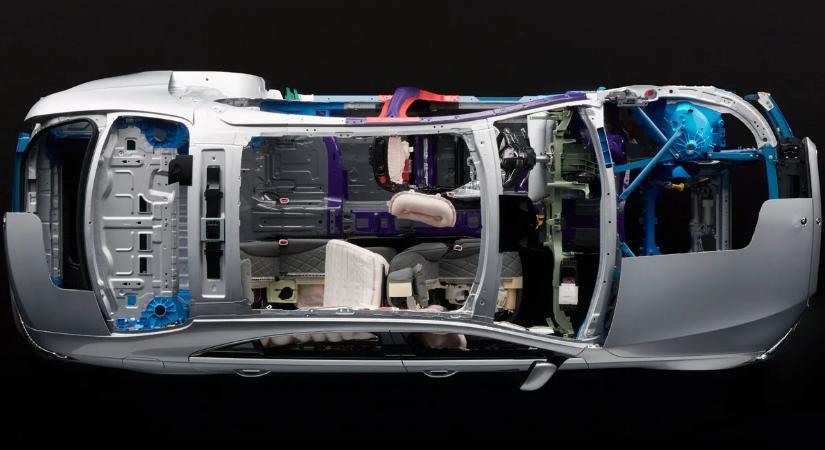 Erős oldalütközésnél kódolva van a tragédia