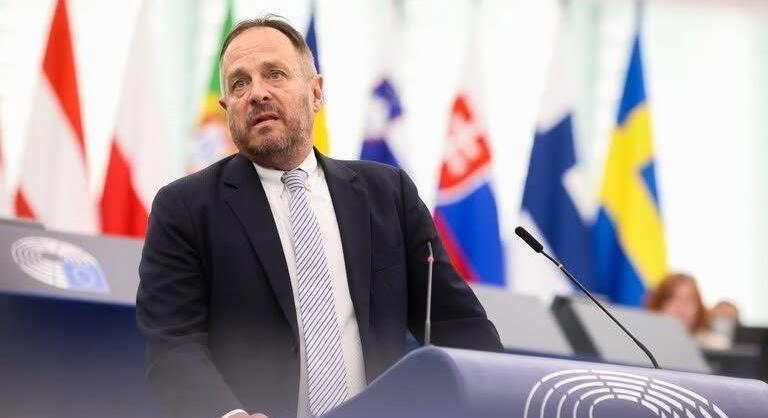 Hölvényi György: Az Európai Unió békeprojektként született, nem szabad hagyni, hogy háborús projektként haljon meg