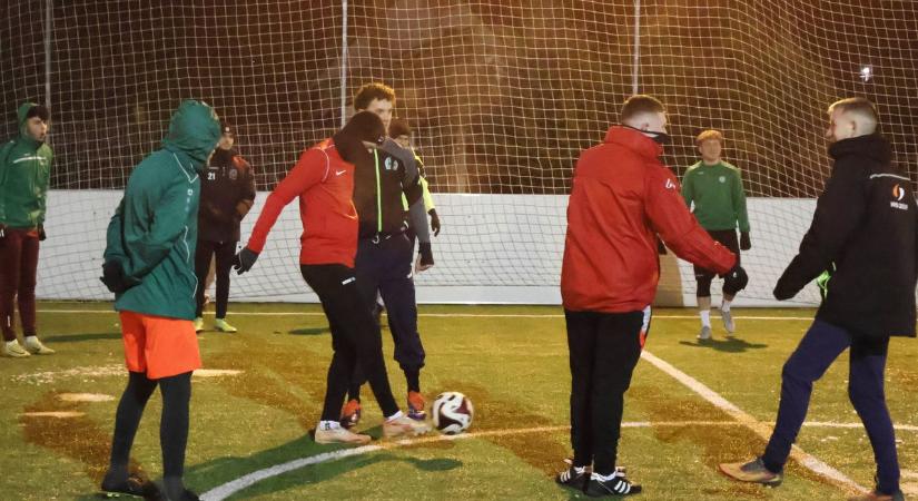 Hólapátolással indította téli felkészülését a Bölcske (galéria)