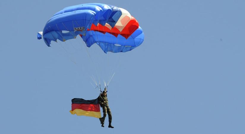 Európa valódi szuverenitása az együttműködésben rejlik, együtt erősebbek vagyunk - a budapesti francia és német nagykövet írása a HVG-n