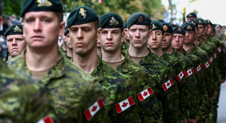 Kanada gőzerővel készül egy amerikai invázióra, csak épp Grönland elhomályosítja