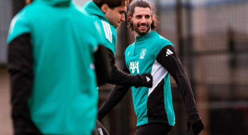 Ezt a világsztárt venné meg Szoboszlai Dominik mögé a Liverpool