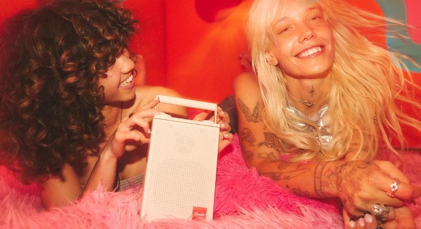 Két vezeték nélküli hangszóróval állt elő a Fender Audio