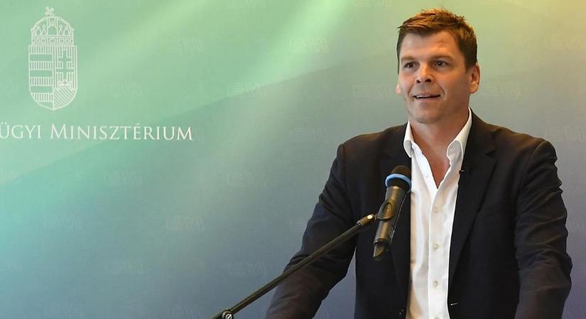 Rezsistop vs. ellenzék: államtitkár üzent a családok védelmében