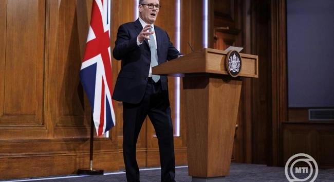 Brit miniszterelnök: nem engedek az amerikai nyomásnak