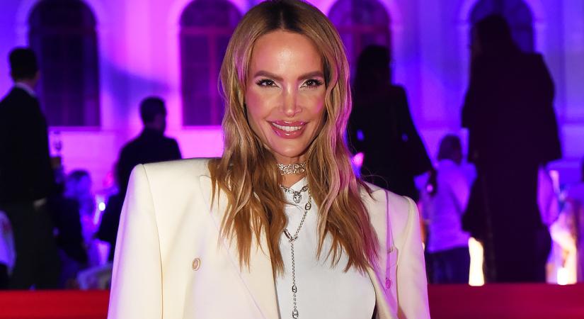 Zimány Linda hivatalosan is két diplomás lett: íme a nagy esemény ünnepélyes pillanatai