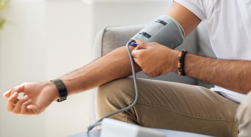 Magas a vérnyomásod? Így csökkentsd, ráadásul semmibe sem kerül!