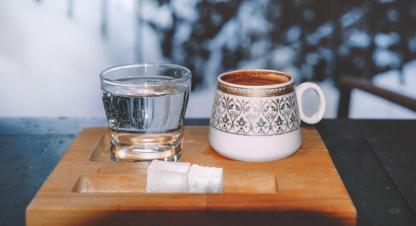 Csütörtöki friss hírek, forgalom, időjárás – Reggeli pakk