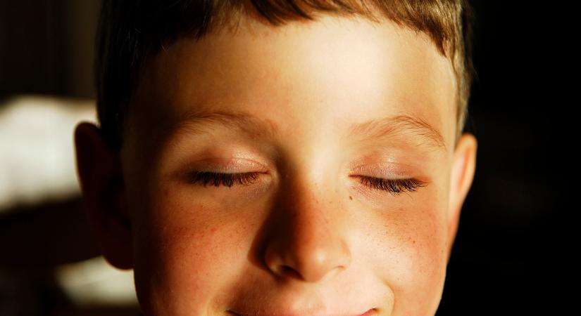 Hány éves kortól emlékezünk? És egyáltalán mire? Izgalmas válaszokat ad a tudomány