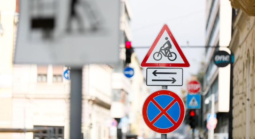 Fél évszázad után jönnek új szabályok a magyar utakon