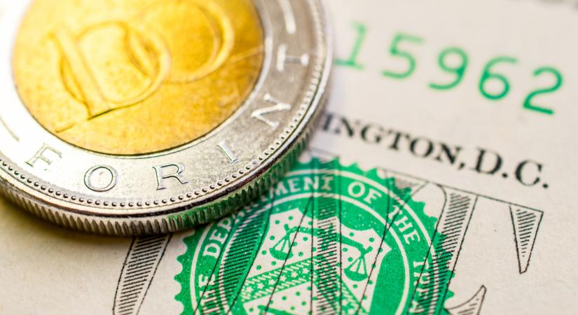 Meg sem rezdül a forint a világ zűrzavaraira