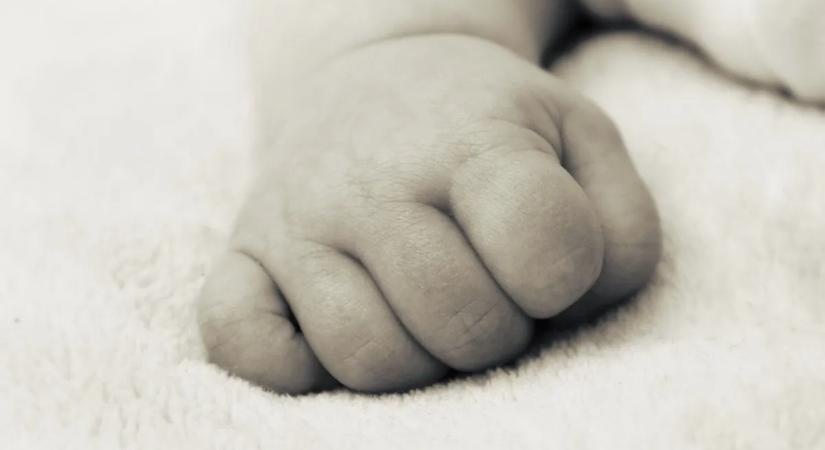 Halott újszülöttet találtak a magyar-osztrák átkelőnél - borzalom, mit tettek a csecsemővel