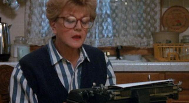 Jamie Lee Curtis lesz az új Jessica Fletcher, rendezőt kapott a Gyilkos sorok-film