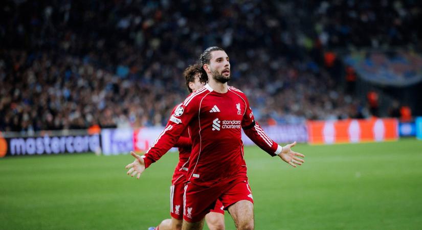 Szoboszlai egyetlen szót ismételgetett, valakinek üzenhetett ezzel a Liverpool szabadrúgás mestere?