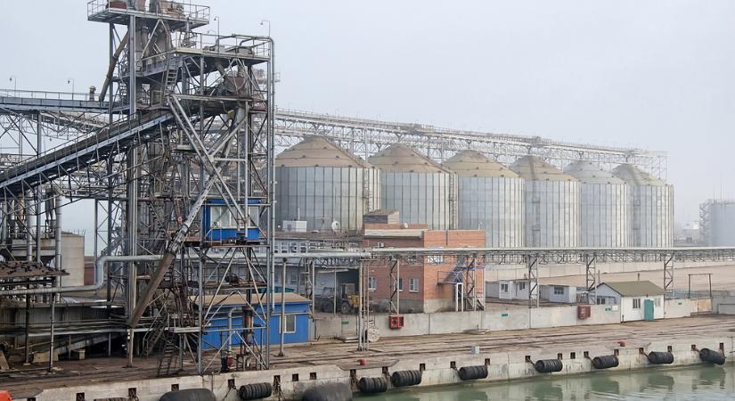 Orosz olajterminálokat ért támadás