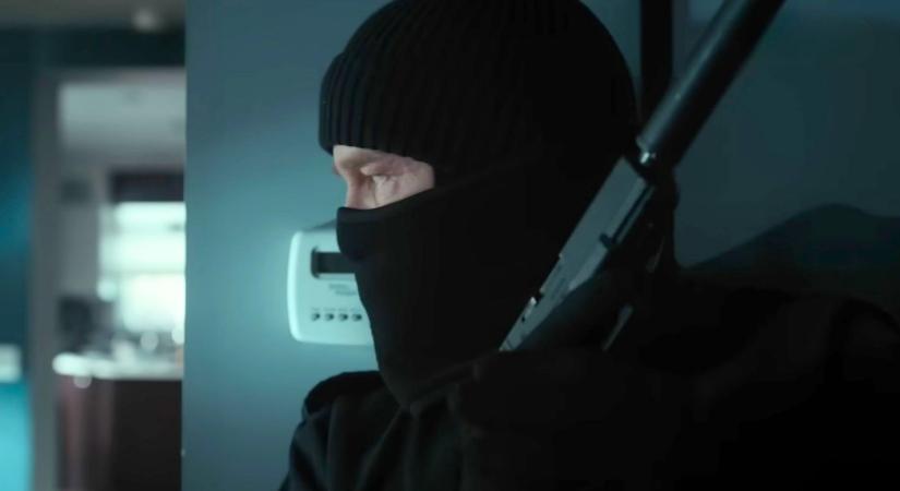 Februárban a Netflixen: A 3. évaddal visszatér az egyik legjobb akcióthriller-sorozat, itt az előzetes!